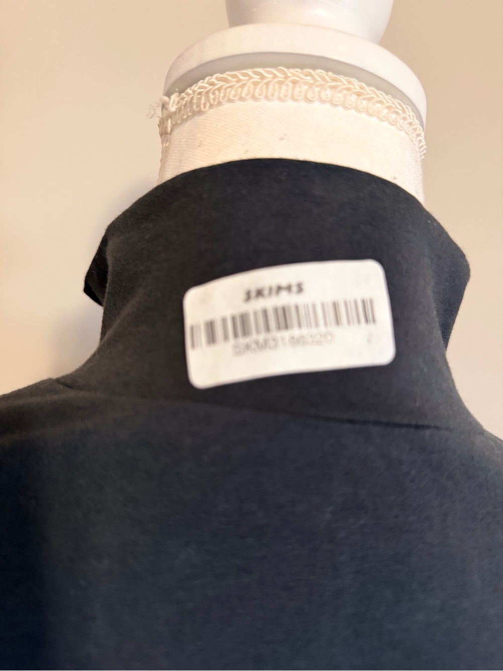 SKIMS Black Half Zip Pullover long sleeve Top Size XL Stretch Mock Neck NWOT - Picture 4 of 7